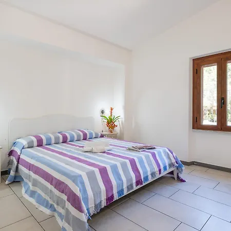 Affittasardegna-casa Azzurra D Cala Liberotto